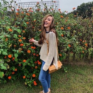 Meet your Posher, Hannah